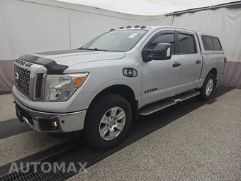 2017 Nissan TITAN SV Crew Cab Extra Short Bed