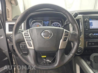 2017 Nissan TITAN SV Crew Cab Extra Short Bed - miniatura 10