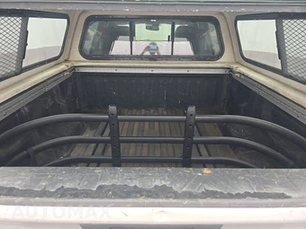 2017 Nissan TITAN SV Crew Cab Extra Short Bed - miniatura 16