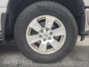 2017 Nissan TITAN SV Crew Cab Extra Short Bed - miniatura 5