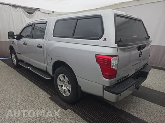 2017 Nissan TITAN SV Crew Cab Extra Short Bed - miniatura 6