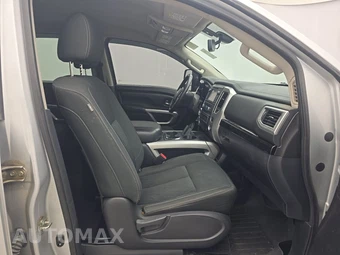 2017 Nissan TITAN SV Crew Cab Extra Short Bed - miniatura 8
