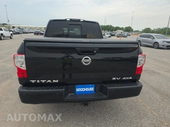 2017 Nissan TITAN SV Crew Cab Short Bed - miniatura 5