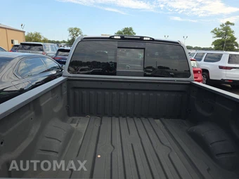 2017 Nissan TITAN SV Crew Cab Short Bed - miniatura 16