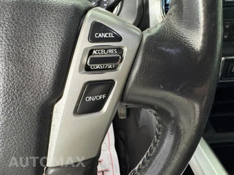 2017 Nissan TITAN SV Crew Cab Short Bed - miniatura 15