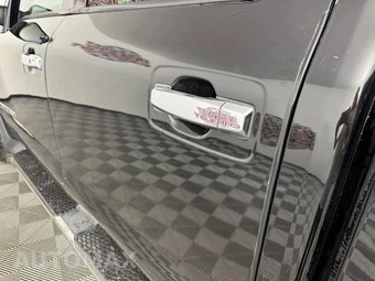 2017 Nissan TITAN SV Crew Cab Short Bed - miniatura 23