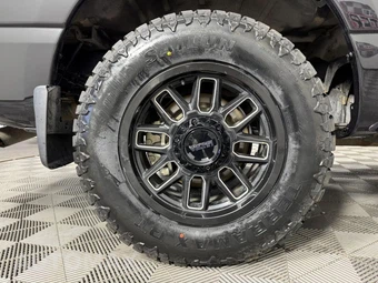 2017 Nissan TITAN SV Crew Cab Short Bed - miniatura 41