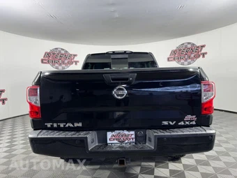 2017 Nissan TITAN SV Crew Cab Short Bed - miniatura 6