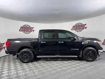 2017 Nissan TITAN SV Crew Cab Short Bed - miniatura 8