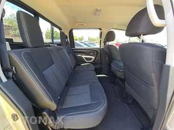 2017 Nissan TITAN SV Crew Cab Short Bed - miniatura 16