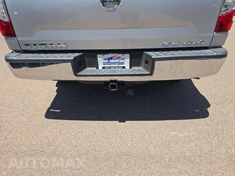 2017 Nissan TITAN SV Crew Cab Short Bed - miniatura 25