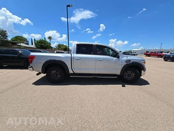 2017 Nissan TITAN SV Crew Cab Short Bed - miniatura 4