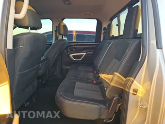 2017 Nissan TITAN SV Crew Cab Short Bed - miniatura 13