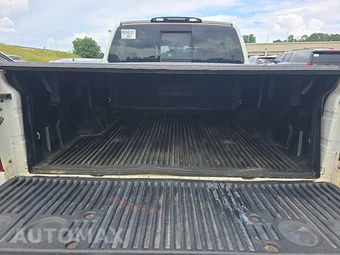 2017 Nissan TITAN SV Crew Cab Short Bed - miniatura 16