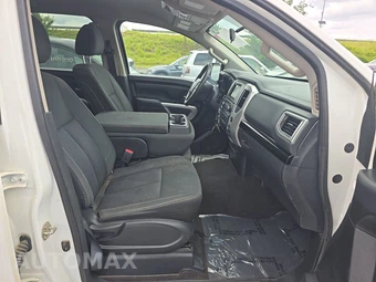 2017 Nissan TITAN SV Crew Cab Short Bed - miniatura 8