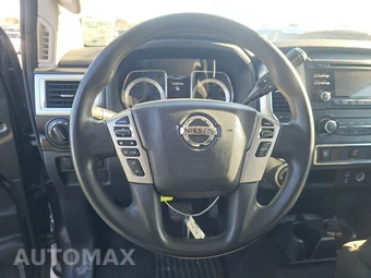 2017 Nissan TITAN SV Crew Cab Short Bed - miniatura 10