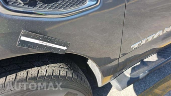 2017 Nissan TITAN SV Crew Cab Short Bed - miniatura 21