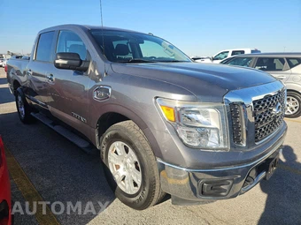 2017 Nissan TITAN SV Crew Cab Short Bed - miniatura 3