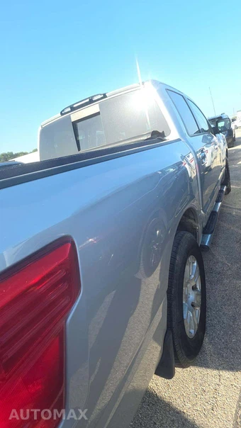 2017 Nissan TITAN SV Crew Cab Short Bed - miniatura 22
