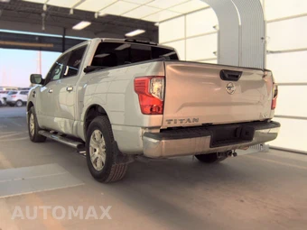 2017 Nissan TITAN SV Crew Cab Short Bed - miniatura 6