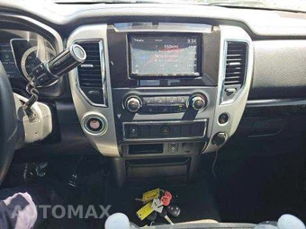 2017 Nissan TITAN SV Crew Cab Short Bed - miniatura 10