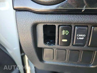 2017 Nissan TITAN SV Crew Cab Short Bed - miniatura 21