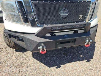 2017 Nissan TITAN SV Crew Cab Short Bed - miniatura 23