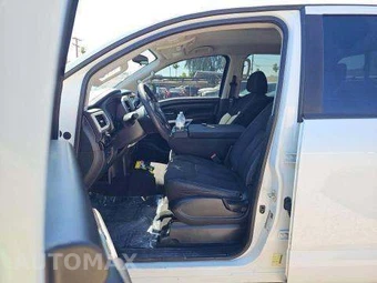 2017 Nissan TITAN SV Crew Cab Short Bed - miniatura 6