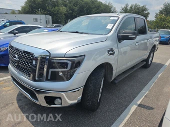 2017 Nissan TITAN SV Crew Cab Short Bed
