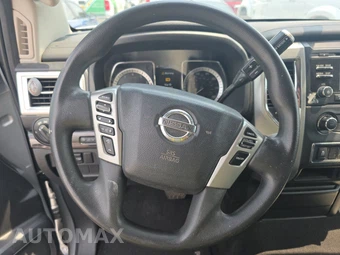 2017 Nissan TITAN SV Crew Cab Short Bed - miniatura 10