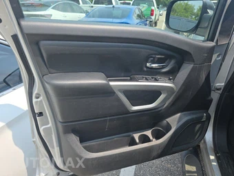 2017 Nissan TITAN SV Crew Cab Short Bed - miniatura 9