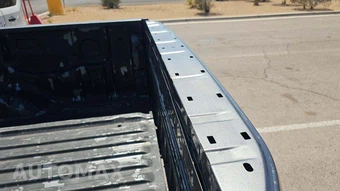2017 Nissan TITAN SV Regular Cab Long Bed - miniatura 25