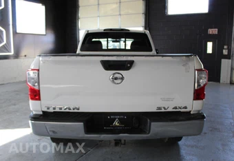2017 Nissan TITAN SV Regular Cab Long Bed - miniatura 6