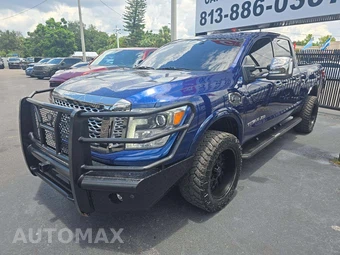 2017 Nissan TITAN XD Platinum Reserve Crew Cab Medium Bed