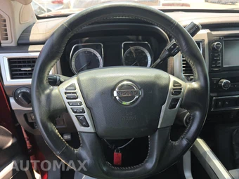 2017 Nissan TITAN XD PRO-4X Crew Cab Medium Bed - miniatura 10