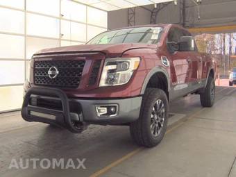 2017 Nissan TITAN XD PRO-4X Crew Cab Medium Bed