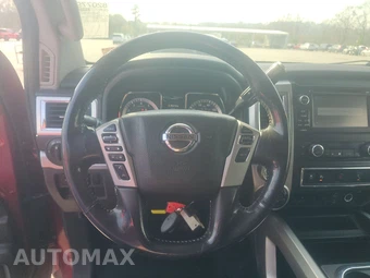 2017 Nissan TITAN XD PRO-4X Crew Cab Medium Bed - miniatura 10