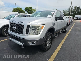 2017 Nissan TITAN XD PRO-4X Crew Cab Medium Bed