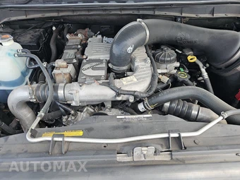 2017 Nissan TITAN XD PRO-4X Crew Cab Medium Bed - miniatura 15
