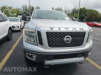 2017 Nissan TITAN XD PRO-4X Crew Cab Medium Bed - miniatura 2