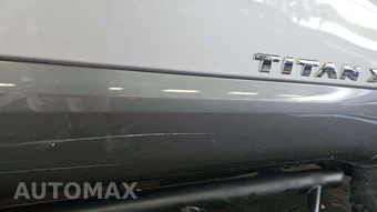 2017 Nissan TITAN XD PRO-4X Crew Cab Medium Bed - miniatura 34