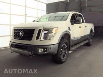 2017 Nissan TITAN XD PRO-4X Crew Cab Medium Bed