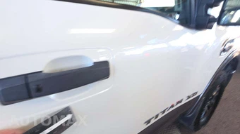 2017 Nissan TITAN XD PRO-4X Crew Cab Medium Bed - miniatura 34