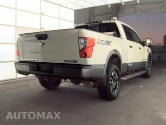 2017 Nissan TITAN XD PRO-4X Crew Cab Medium Bed - miniatura 4