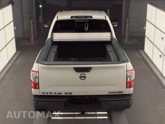 2017 Nissan TITAN XD PRO-4X Crew Cab Medium Bed - miniatura 5