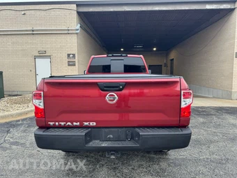 2017 Nissan Titan XD S - miniatura 8