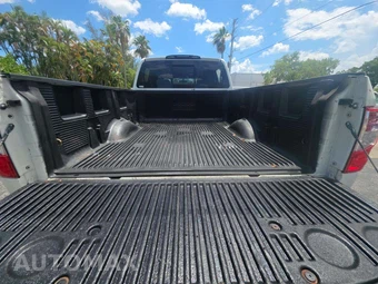 2017 Nissan TITAN XD S Crew Cab Medium Bed - miniatura 14