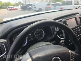2017 Nissan TITAN XD S Crew Cab Medium Bed - miniatura 34