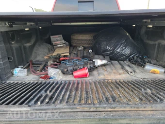 2017 Nissan TITAN XD SV Crew Cab Medium Bed - miniatura 16