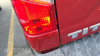 2017 Nissan TITAN XD SV Crew Cab Medium Bed - miniatura 18